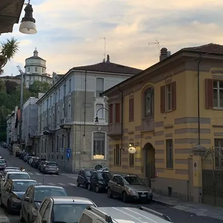 Vivi La Gran Madre Apartment