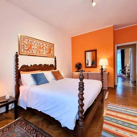 Vivi La Gran Madre *