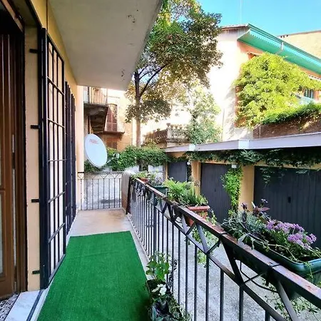 Vivi La Gran Madre *