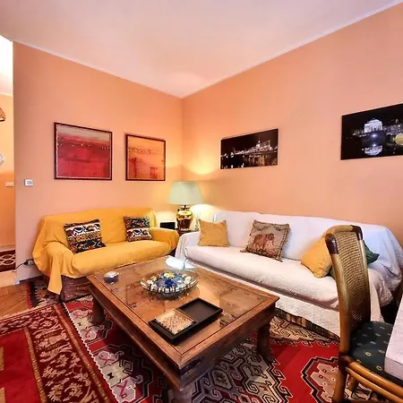 Vivi La Gran Madre *