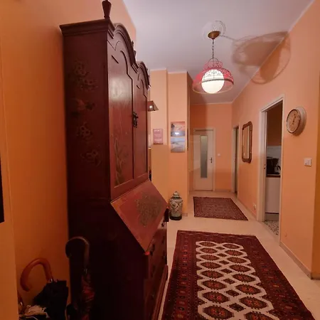 Vivi La Gran Madre Apartman *